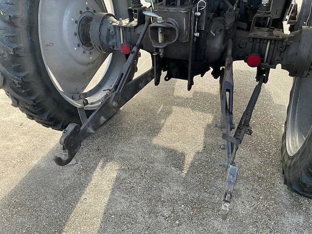 1991 massey ferguson 365 tweewielaangedreven landbouwtractor - afbeelding 24 van  25