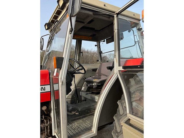 1991 massey ferguson 365 tweewielaangedreven landbouwtractor - afbeelding 8 van  25