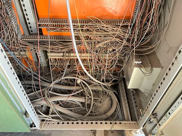 1991 schwabedissen daa 80/3 dubbelzijdige profileermachine - afbeelding 52 van  57
