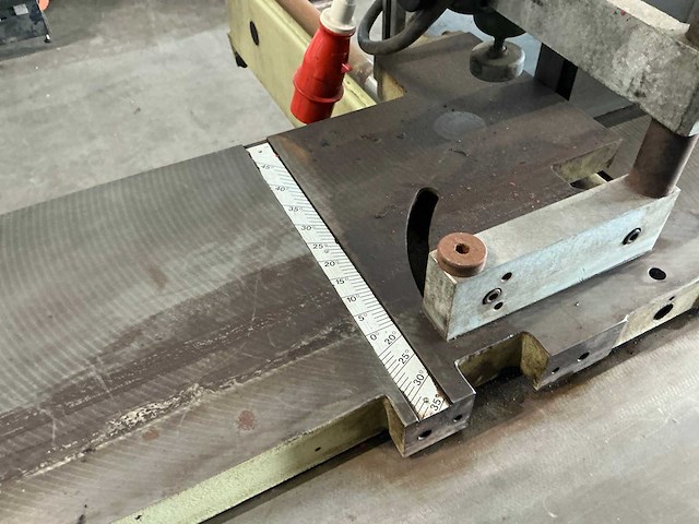 1991 scm t 130 n tafelfreesmachine - afbeelding 5 van  9