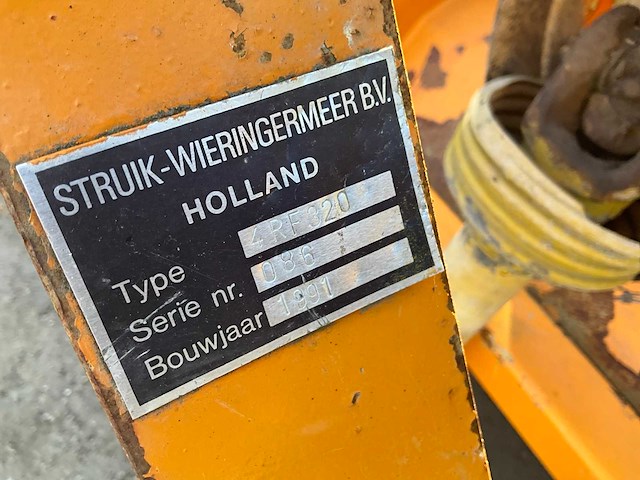 1991 struik 4rf 320 grondfrees - afbeelding 8 van  16