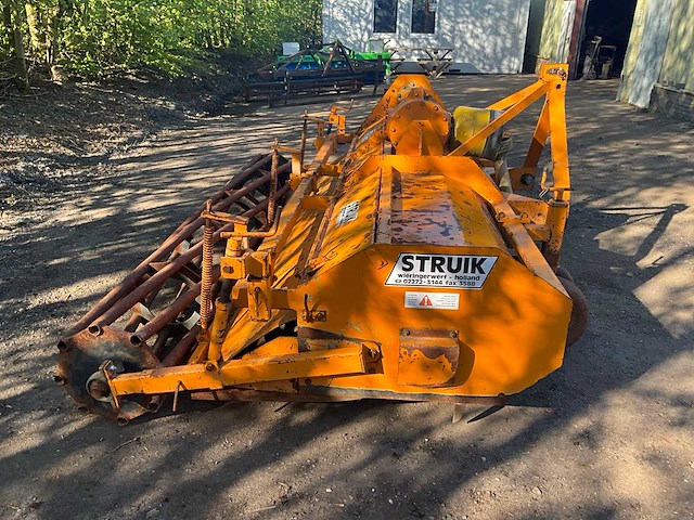 1991 struik 4rf 320 grondfrees - afbeelding 10 van  16