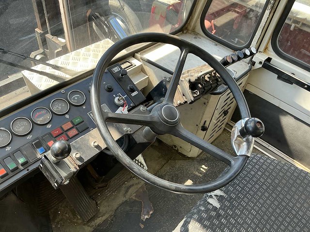 1991 svetruck 860-28 zware dieselheftruck – 8.000 kg – 5.000 mm hefhoogte - afbeelding 5 van  26