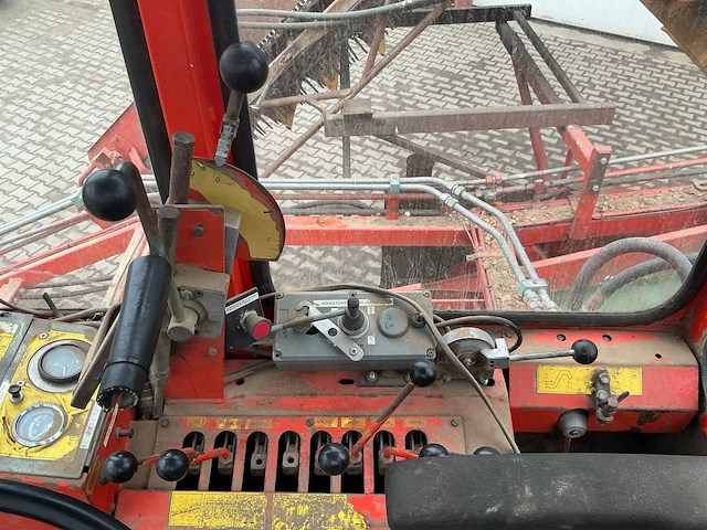 1992 amac zr2 uienlader - afbeelding 13 van  31