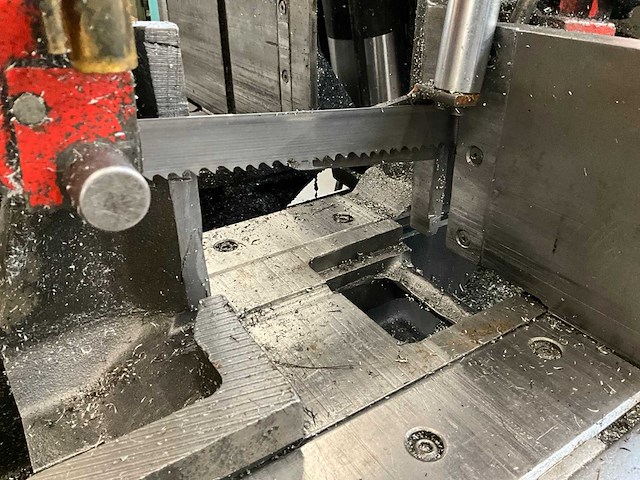 1992 amada ha-250 bandzaagmachine - afbeelding 7 van  14