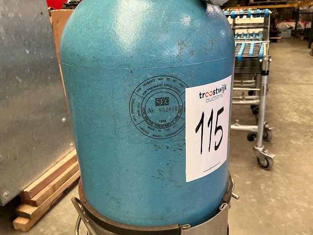 1992 aquapur afvalwater behandeling - afbeelding 2 van  3