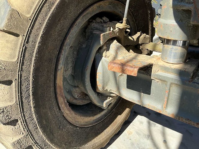 1992 atlas 1304 banden graafmachine - afbeelding 23 van  35