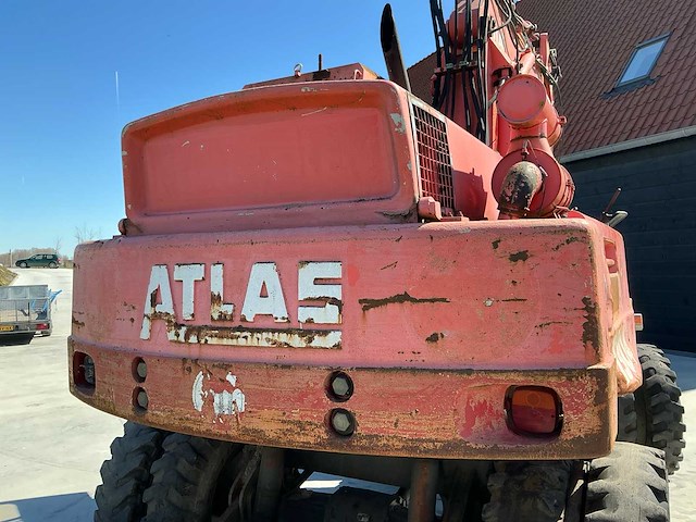 1992 atlas 1304 banden graafmachine - afbeelding 1 van  15