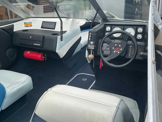 1992 bayliner v6 capri 4.3 sportcruiser boot met 2003 kalf kbe kiep boottrailer - afbeelding 27 van  63