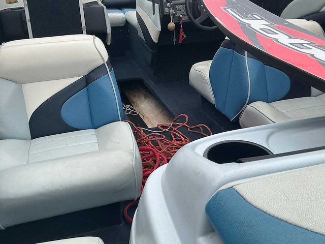 1992 bayliner v6 capri 4.3 sportcruiser boot met 2003 kalf kbe kiep boottrailer - afbeelding 32 van  63