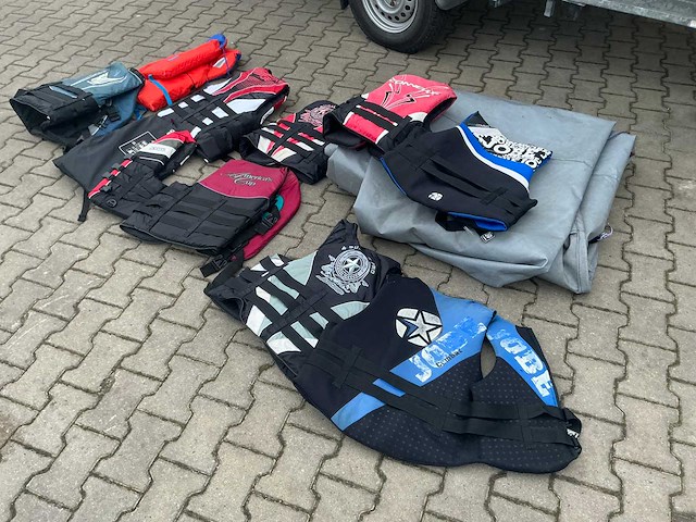 1992 bayliner v6 capri 4.3 sportcruiser boot met 2003 kalf kbe kiep boottrailer - afbeelding 39 van  63