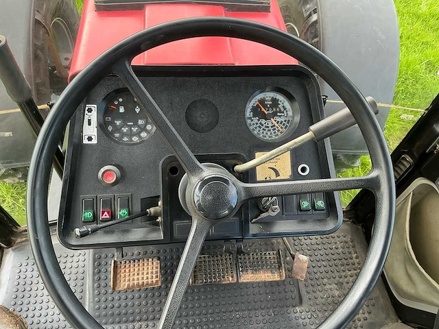 1992 case ih 1455xl international vierwielaangedreven landbouwtractor - afbeelding 5 van  36