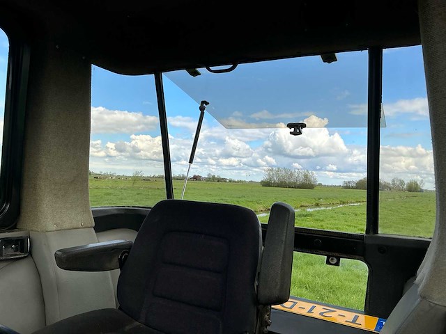 1992 case ih 1455xl international vierwielaangedreven landbouwtractor - afbeelding 7 van  36