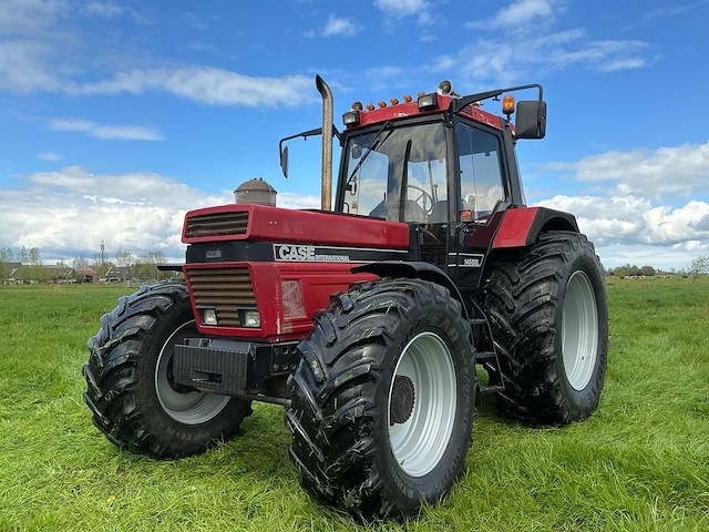 1992 case ih 1455xl international vierwielaangedreven landbouwtractor - afbeelding 4 van  36