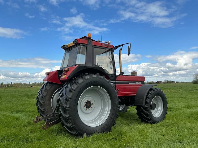 1992 case ih 1455xl international vierwielaangedreven landbouwtractor - afbeelding 32 van  36