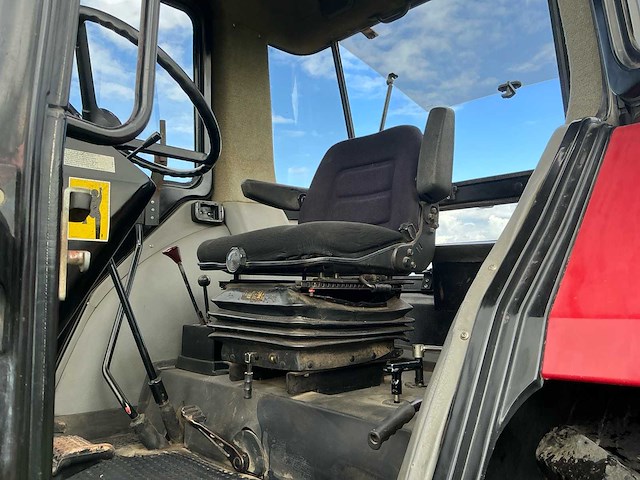 1992 case ih 1455xl international vierwielaangedreven landbouwtractor - afbeelding 17 van  36