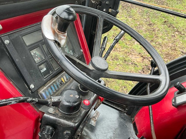 1992 case international 2150 e - vierwielaangedreven landbouwtractor - afbeelding 23 van  35