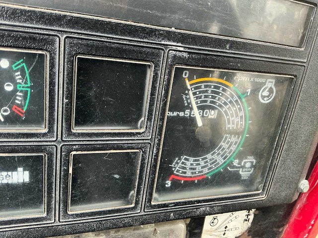 1992 case international 2150 e - vierwielaangedreven landbouwtractor - afbeelding 24 van  35