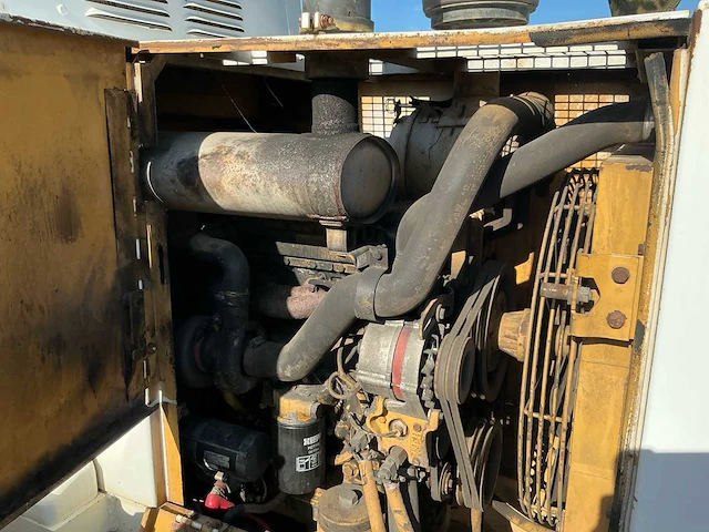 1992 caterpillar it14b knikgestuurde shovel - afbeelding 24 van  34