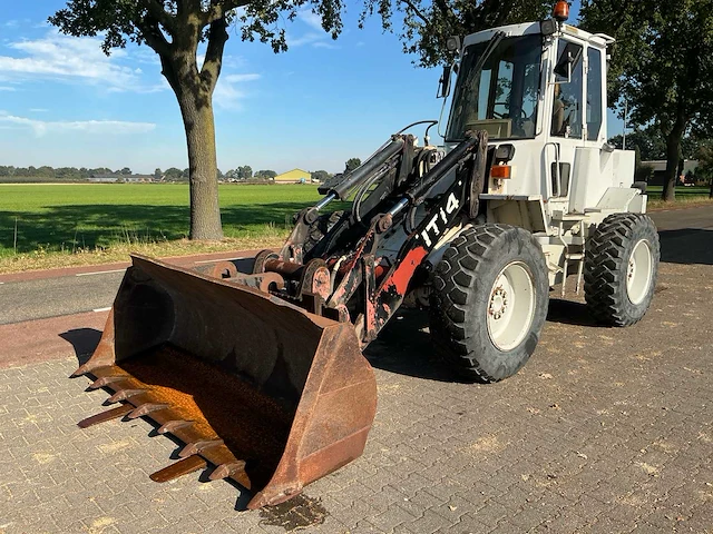 1992 caterpillar it14b knikgestuurde shovel - afbeelding 1 van  33