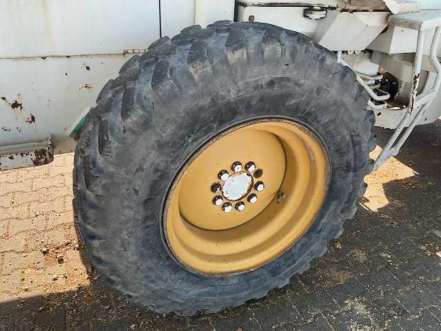 1992 caterpillar it14b knikgestuurde shovel - afbeelding 13 van  33