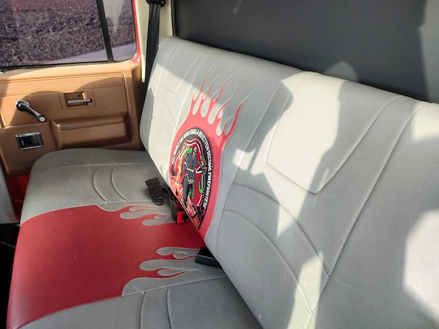 1992 chevrolet 3500 brandweerwagen - afbeelding 2 van  21