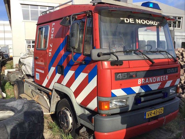 1992 daf ae45ce vrachtwagen brandweerauto - afbeelding 20 van  22