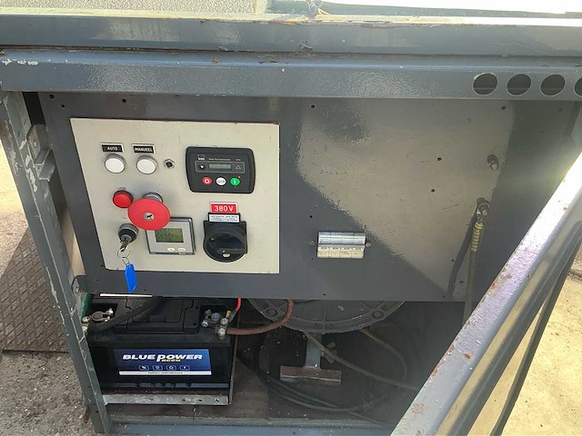 1992 deutz deutz noodstroomaggregaat - afbeelding 9 van  14