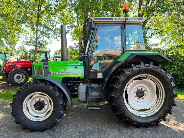 1992 deutz-fahr dx 4.61 agrostar vierwielaangedreven landbouwtractor - afbeelding 9 van  11