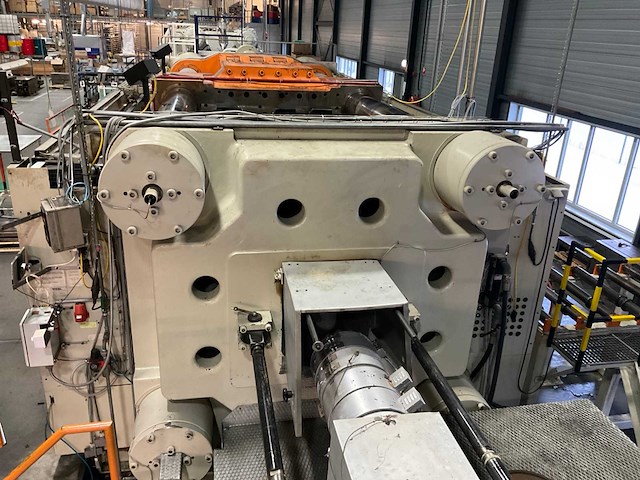 1992 engel 3 es18000/2400 spuitgietmachine - afbeelding 26 van  40