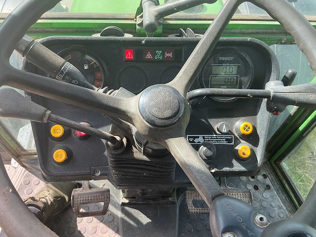 1992 fendt farmer 310 lsa vierwielaangedreven landbouwtractor - afbeelding 17 van  39