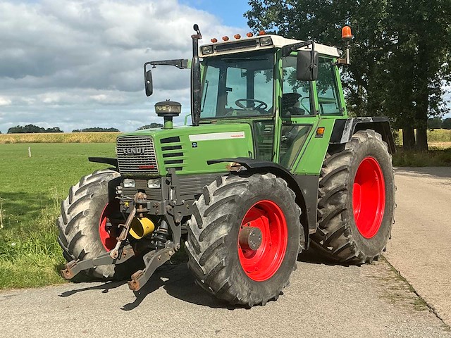 1992 fendt farmer 310 lsa vierwielaangedreven landbouwtractor - afbeelding 1 van  40