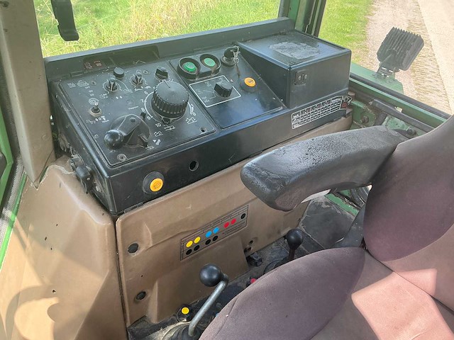 1992 fendt farmer 310 lsa vierwielaangedreven landbouwtractor - afbeelding 17 van  40