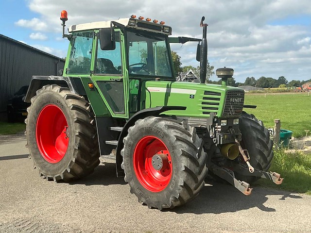 1992 fendt farmer 310 lsa vierwielaangedreven landbouwtractor - afbeelding 28 van  40