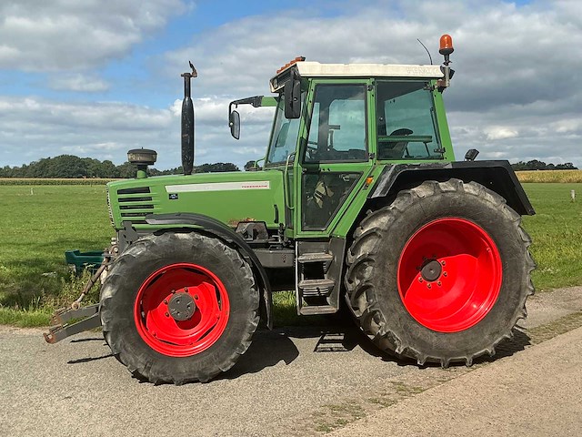 1992 fendt farmer 310 lsa vierwielaangedreven landbouwtractor - afbeelding 36 van  40