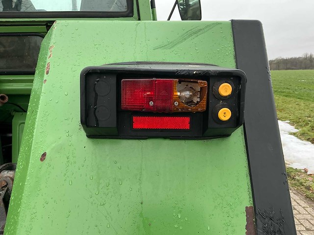1992 fendt farmer 310 turbomatik vierwielaangedreven landbouwtractor - afbeelding 13 van  32