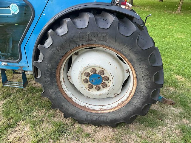 1992 ford 4610 tweewielaangedreven landbouwtractor - afbeelding 22 van  24