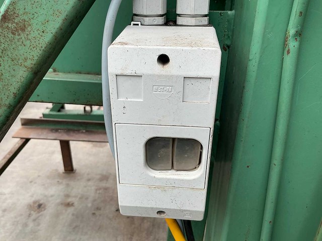 1992 gebr. van rooyen hydraulische kistenkantelaar - afbeelding 5 van  5