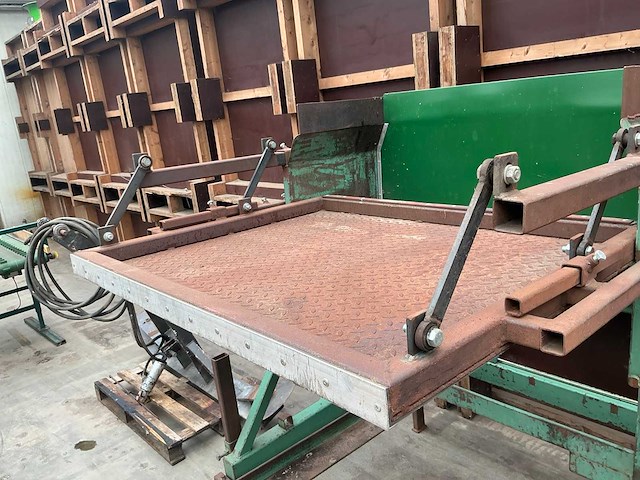 1992 gebr. van rooyen hydraulische kistenkantelaar - afbeelding 12 van  13