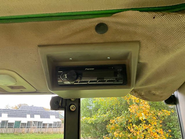 1992 john deere 6200 vierwielaangedreven landbouwtractor met voorlader - afbeelding 34 van  35