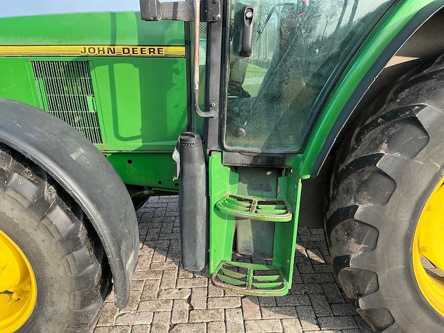 1992 john deere 6200 vierwielaangedreven landbouwtractor - afbeelding 4 van  32