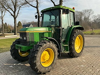 1992 john deere 6200 vierwielaangedreven landbouwtractor - afbeelding 1 van  20