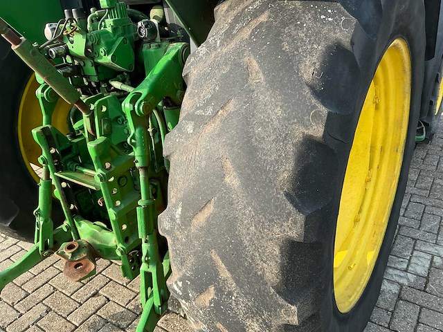 1992 john deere 6200 vierwielaangedreven landbouwtractor - afbeelding 8 van  20