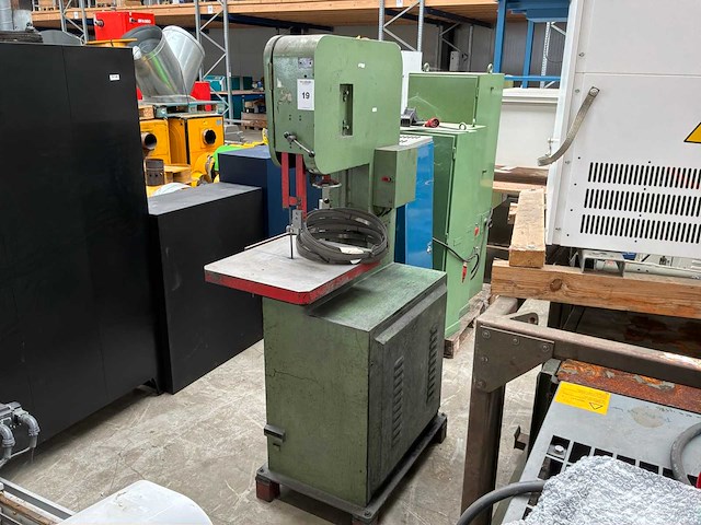 1992 leten plcm-400a verticale bandzaagmachine - afbeelding 1 van  9