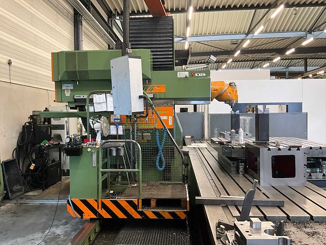 1992 mecof cs1040 bedfreesmachine - afbeelding 13 van  17