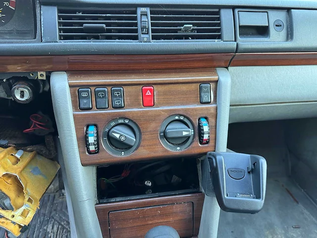 1992 mercedes-benz 200-500 (w124) combi 200 te, 64-ll-xd - afbeelding 7 van  29