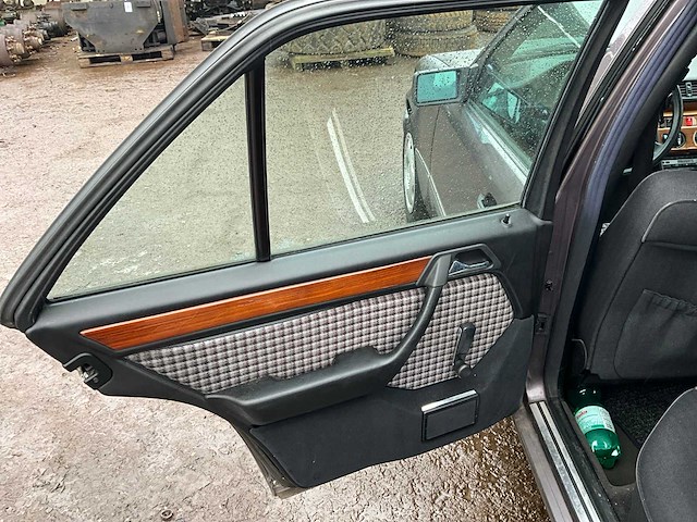 1992 mercedes-benz 300d w124 personenauto - afbeelding 5 van  17