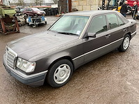 1992 mercedes-benz 300d w124 personenauto - afbeelding 1 van  17