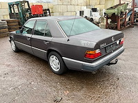 1992 mercedes-benz 300d w124 personenauto - afbeelding 7 van  17