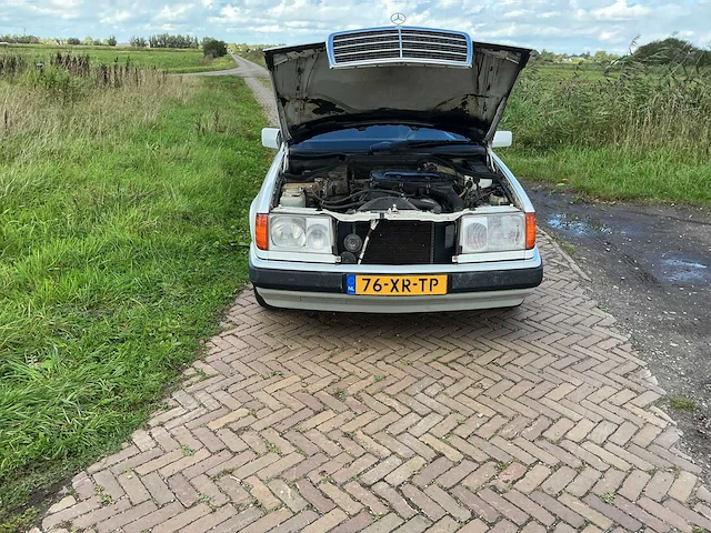 1992 mercedes-benz w 124 combi 200 personenauto - afbeelding 8 van  17